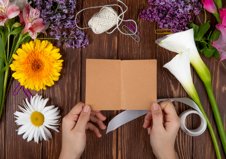 FreshCut Paper Guide to Paper Flowers and Unique Gifts